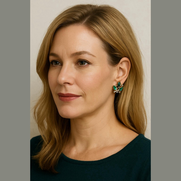 Women's Unbranded Green & Gold-tone Gemstone Leaf Earrings One Size - Picture 1 of 2
